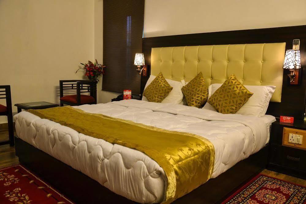 Oyo Heritage Charbagh Hotel